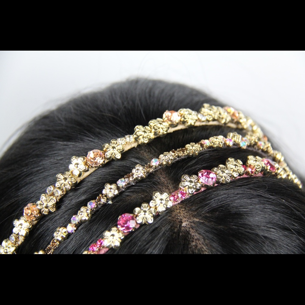 Intricately designed headbands - Picture 2 of 4